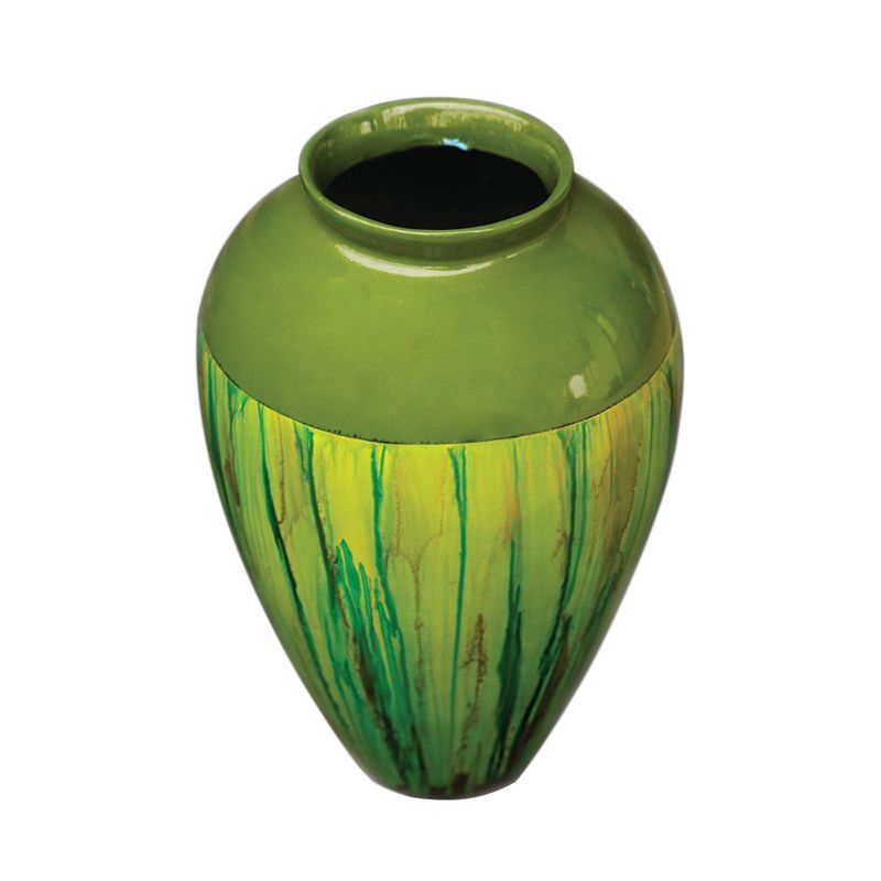 IA Crafts Vietnamese Lacquer Vase With Different Green Tones 