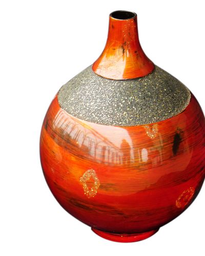 IA Crafts Round-Shaped Red Vietnamese Lacquer Painting Pottery Vase With Inlaid Eggshells